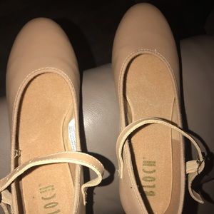 Bloch Leather Mary Jane Tap Shoes with Buckle